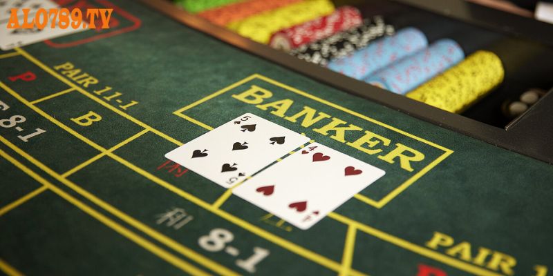 Các thế bài baccarat là gì?